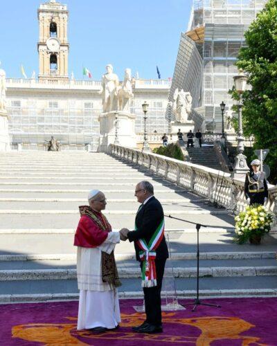 “Hoje posso dizer que sou romano”: Leão XIV visita o Capitólio - Jornal O São Paulo