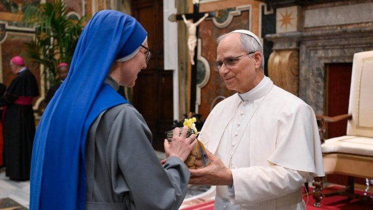 Papa: o nosso mundo, ferido pela guerra e injustiça, precisa do amor de Deus - Jornal O São Paulo