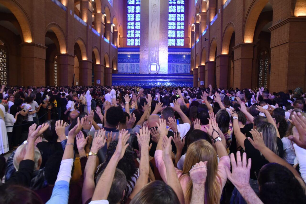 Romaria a Aparecida: ‘Não estamos sozinhos. Cristo está à margem e Maria caminha conosco’ - Jornal O São Paulo