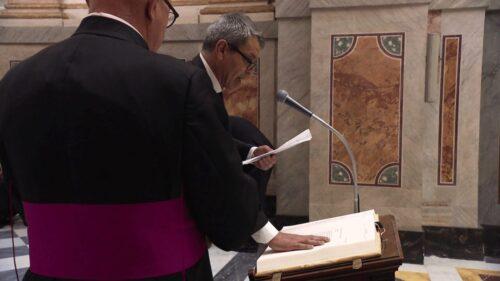 Funcionários e assistentes no Conclave prestam juramento - Jornal O São Paulo