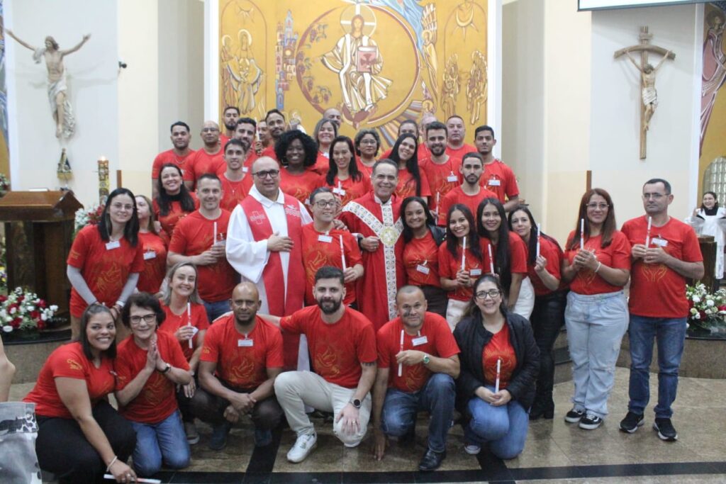 Crismandos de 3 paróquias da Região Ipiranga recebem o sacramento da Confirmação - Jornal O São Paulo