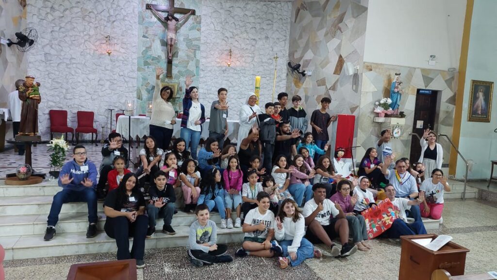 Ipiranga: crianças e adolescentes participam de Vigília de Pentecostes regional - Jornal O São Paulo