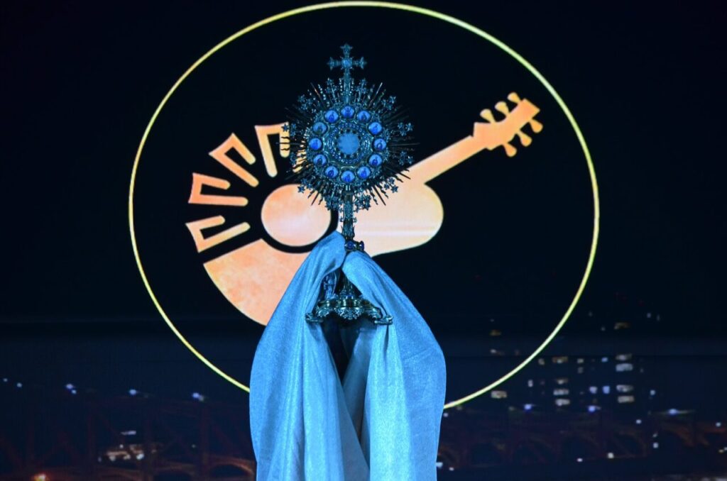 Com arte e testemunho de vida, jovens brasileiros evangelizam em Nova York - Jornal O São Paulo