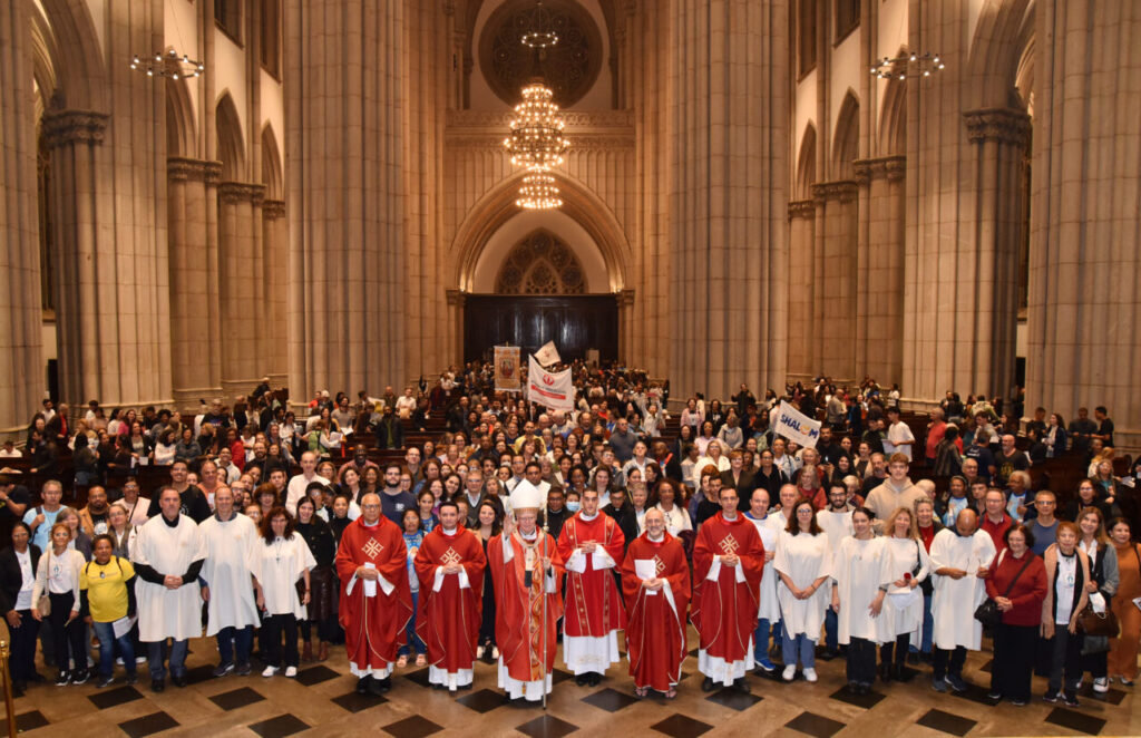 ‘Que o Espírito Santo nos ajude a ser uma Igreja viva, dinâmica e missionária’ - Jornal O São Paulo