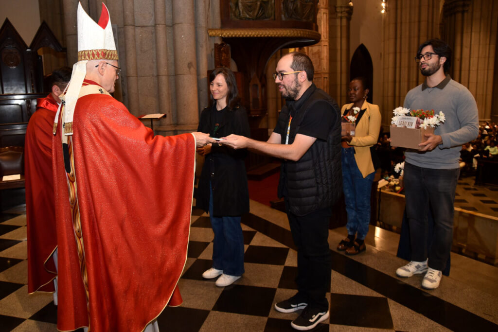 ‘Que o Espírito Santo nos ajude a ser uma Igreja viva, dinâmica e missionária’ - Jornal O São Paulo