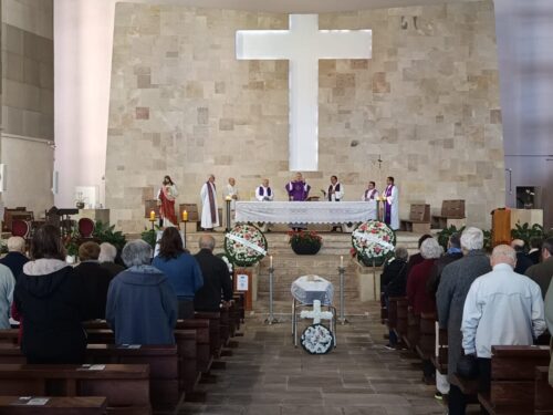 Missa exequial da teóloga Ana Flora Anderson reúne amigos e ex-alunos em São Paulo