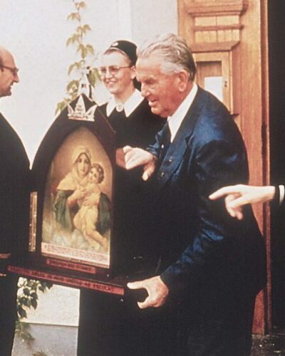 A Igreja terá 175 novos beatos e quatro novos veneráveis, entre eles o brasileiro João Luiz Pozzobon - Jornal O São Paulo