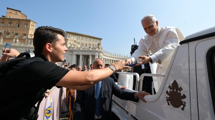 Papa aos jovens: Deus os chama a conhecer seu Filho, Jesus Cristo - Jornal O São Paulo