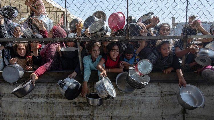 Papa: é preciso abandonar os slogans e partir para ações concretas contra a fome - Jornal O São Paulo
