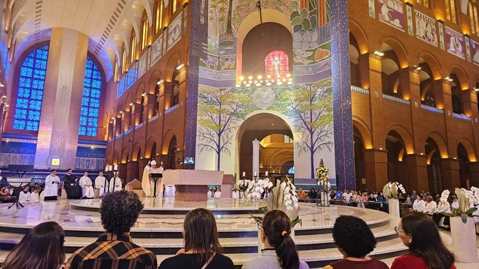 Dom Ricardo Hoepers celebra abertura da 40ª Semana do Migrante no Santuário de Aparecida - Jornal O São Paulo