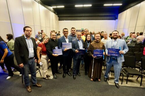 SP lança 2ª edição do Guia Turístico Católico na ExpoCatólica - Jornal O São Paulo