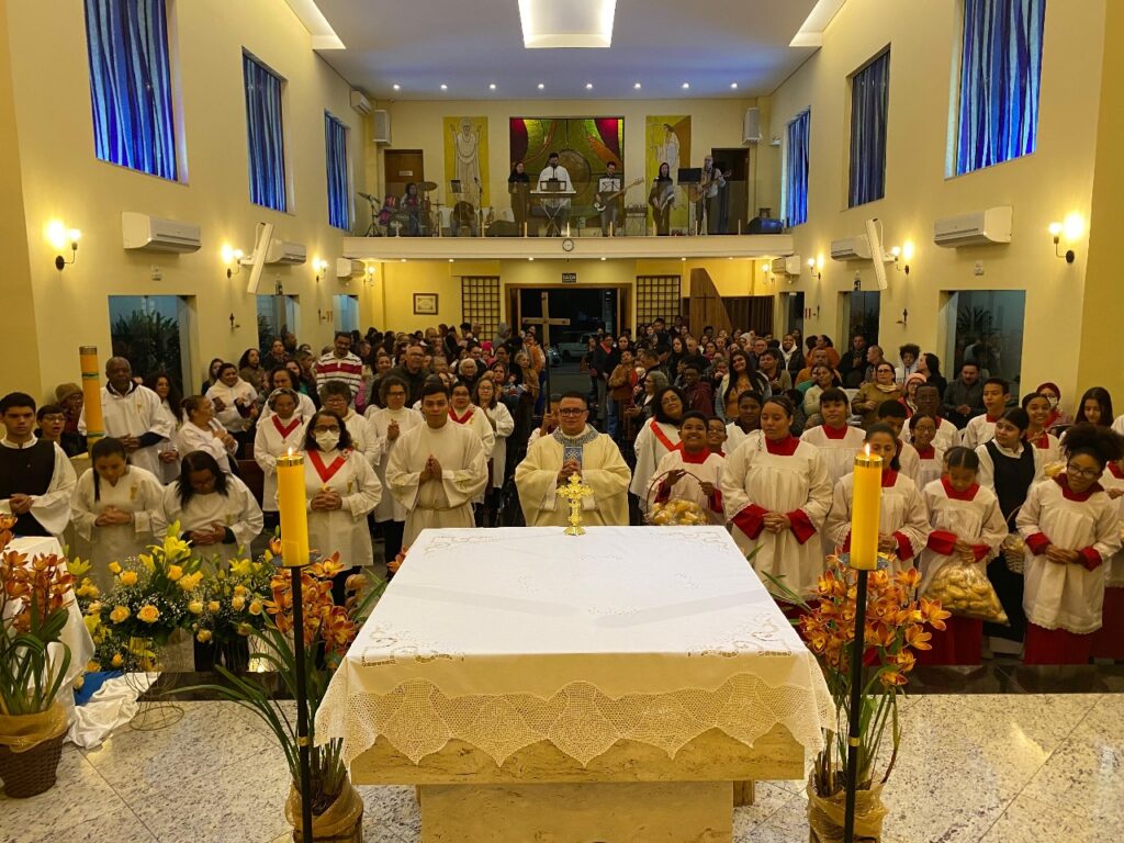 Ipiranga: Fiéis lotam missas no dia de Santa Paulina, a padroeira dos pobres e doentes - Jornal O São Paulo