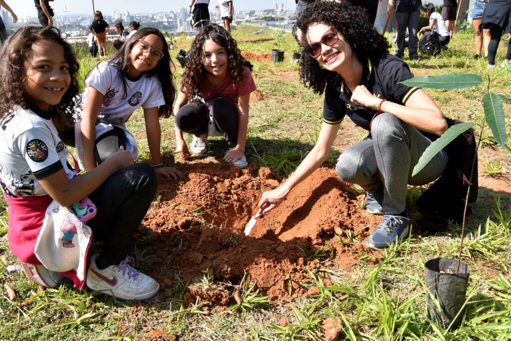 ‘Corredor Ecológico Corinthiano’: o amor em ‘preto e branco’ entra em campo em prol do meio ambiente - Jornal O São Paulo