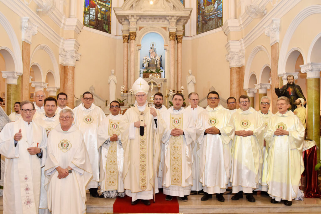 Camilianos e fiéis rendem graças a Deus pelos 450 anos da conversão de São Camilo de Lellis - Jornal O São Paulo