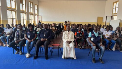 Angola: Arcebispo pede aos jovens coragem e esperança no testemunho de Cristo  - Jornal O São Paulo