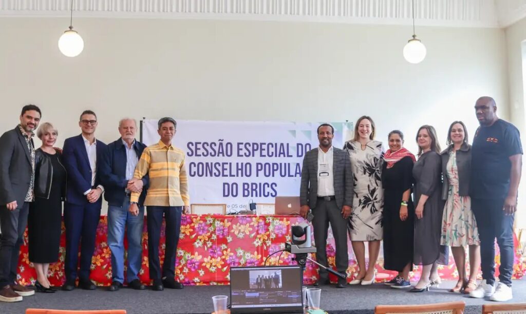 Movimentos sociais do Brics finalizam propostas para chefes de Estado - Jornal O São Paulo