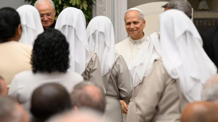 Leão XIV a religiosos: o amor de Deus pela humanidade é a realidade que os anima - Jornal O São Paulo