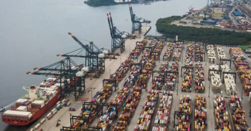 Trump assina tarifação de 50% para a importação de produtos brasileiros nos EUA - Jornal O São Paulo