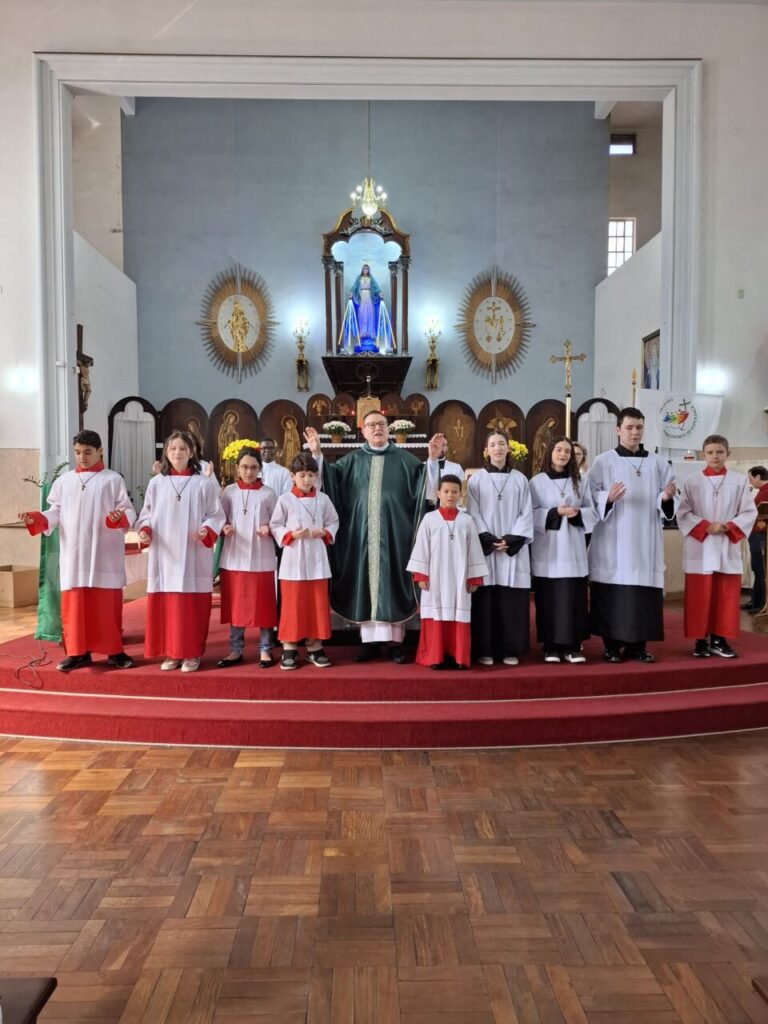 Crismas, posses de padres e eventos paroquiais mobilizam fiéis no Ipiranga - Jornal O São Paulo