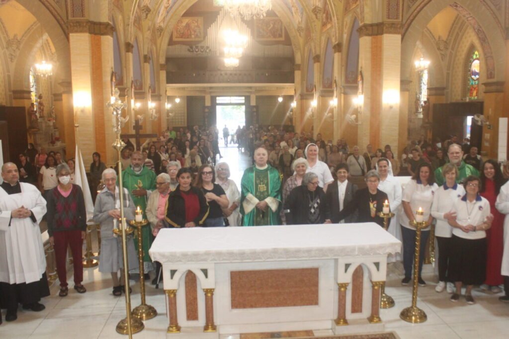 Peregrinações jubilares e posses de padres são destaques na Região Lapa - Jornal O São Paulo