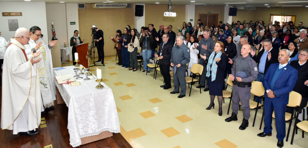 Cardeal Scherer preside missa no centenário do Hospital Cruz Azul  - Jornal O São Paulo
