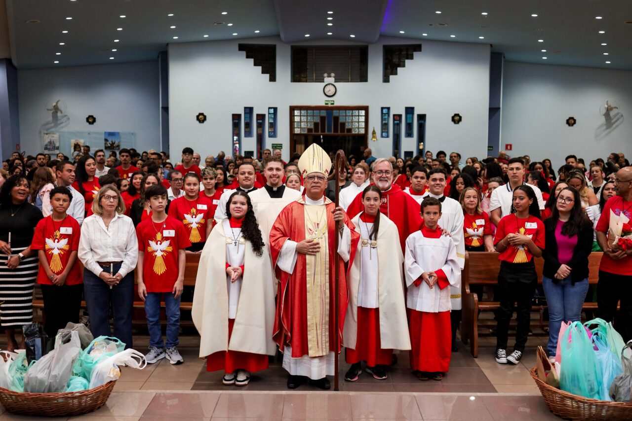 Crismas, encontros e novos servidores do altar em destaque na Brasilândia - Jornal O São Paulo