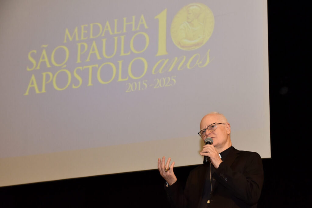 Aos agentes da esperança, a Medalha São Paulo Apóstolo!