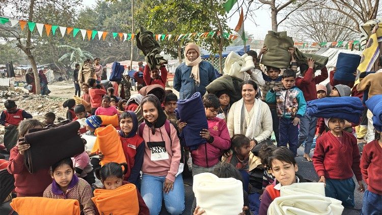 Religiosas na Índia: o apoio aos marginalizados com a fé - Jornal O São Paulo