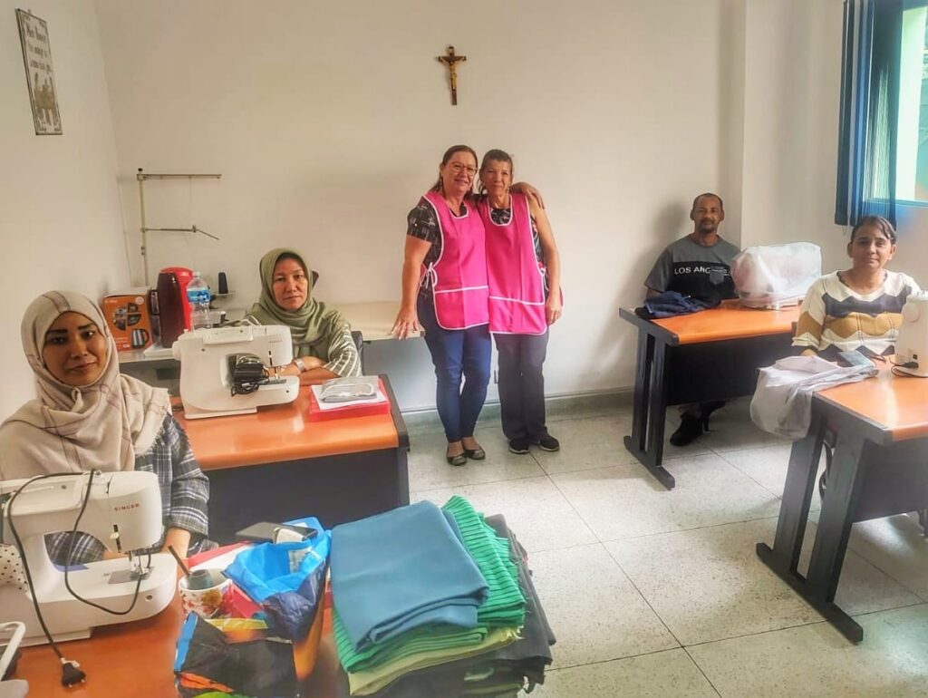 Bolos, linhas e vidas: tecendo sonhos com fé e coragem - Jornal O São Paulo