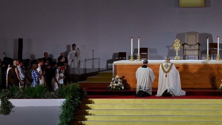 Papa aos jovens: Jesus é o amigo que sempre nos acompanha - Jornal O São Paulo