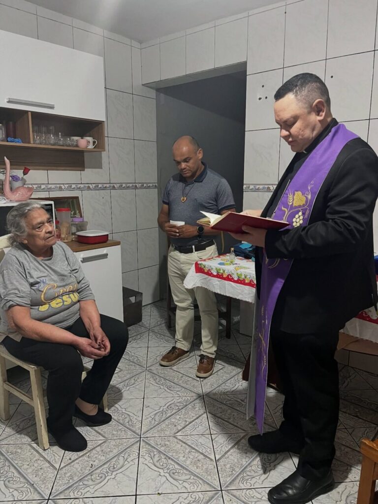 Em visita pastoral à Paróquia São Miguel Arcanjo, Dom Cícero anima os fiéis na fé - Jornal O São Paulo