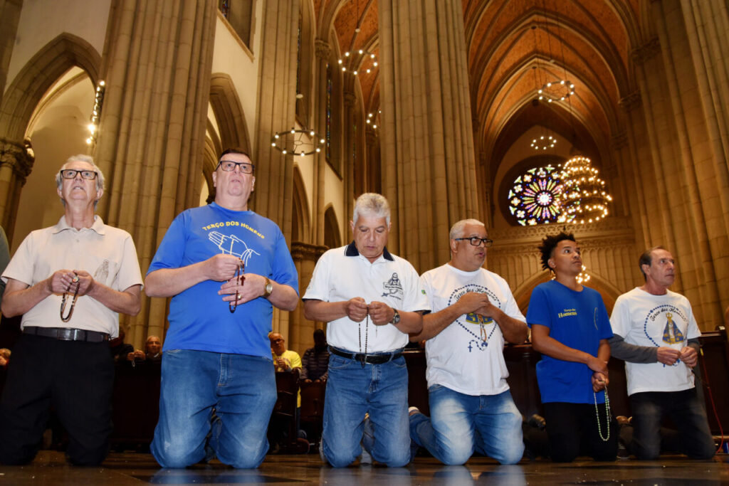 ‘Fortes na fé e alegres na esperança’, membros do Terço dos Homens peregrinam no Ano Santo - Jornal O São Paulo