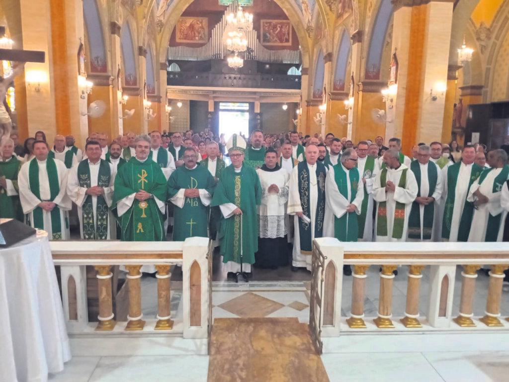 Múltiplas atividades mobilizam clérigos e fiéis na Região Lapa - Jornal O São Paulo