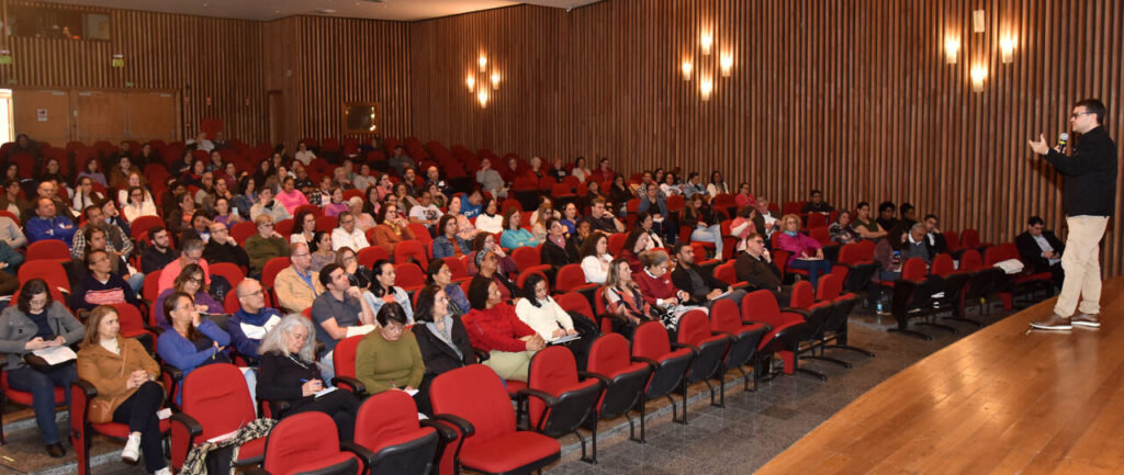 Encontro arquidiocesano destaca a Teologia, a música e a prática na liturgia - Jornal O São Paulo