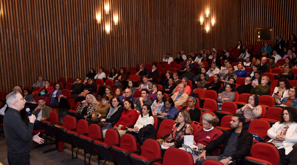 Encontro arquidiocesano destaca a Teologia, a música e a prática na liturgia - Jornal O São Paulo