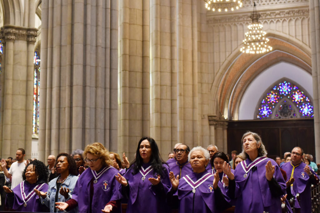 “Que ninguém se sinta órfão, porque todos temos a Mãe de Jesus” - Jornal O São Paulo