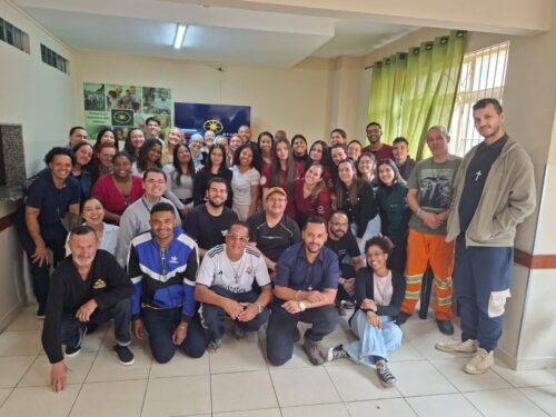 Universitários realizam peregrinação solidária no Ano Jubilar - Jornal O São Paulo