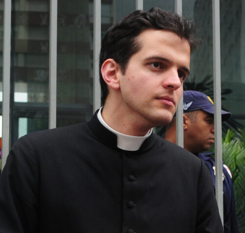 Padre João Bechara Ventura: A Bíblia é lida na unidade da Igreja de Cristo  - Jornal O São Paulo