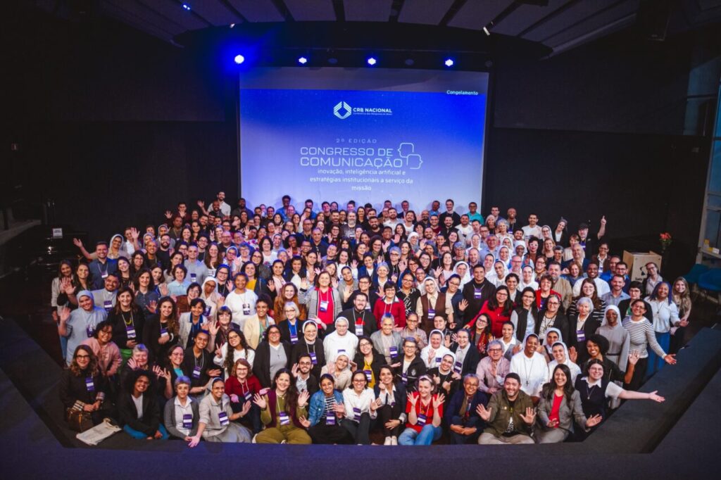 Congresso da CRB debate inteligência artificial, inovação e desafios da comunicação na Igreja - Jornal O São Paulo