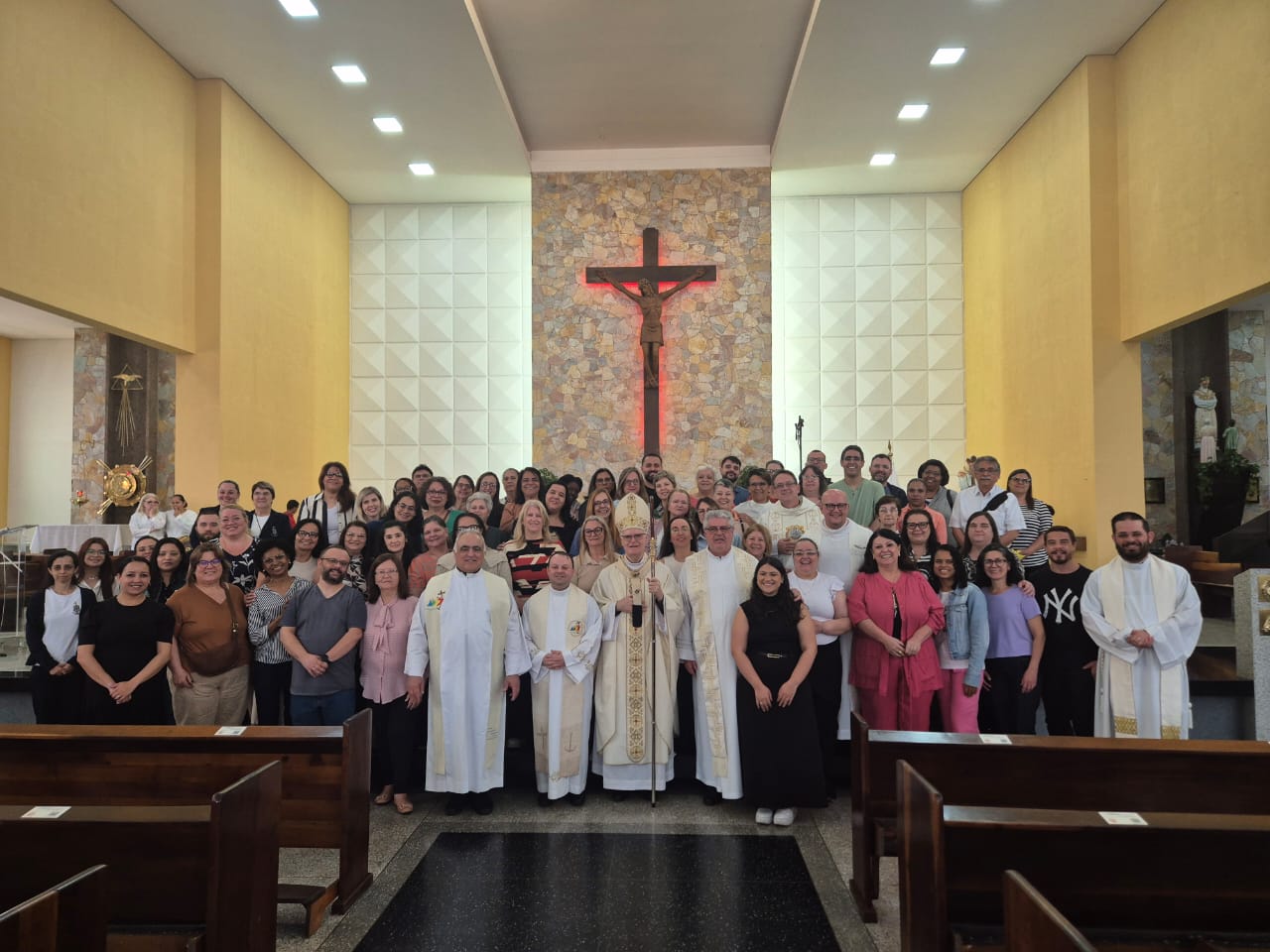 Em Santana, Cardeal Scherer preside missa em ação de graças pelo trabalho dos secretários paroquiais - Jornal O São Paulo