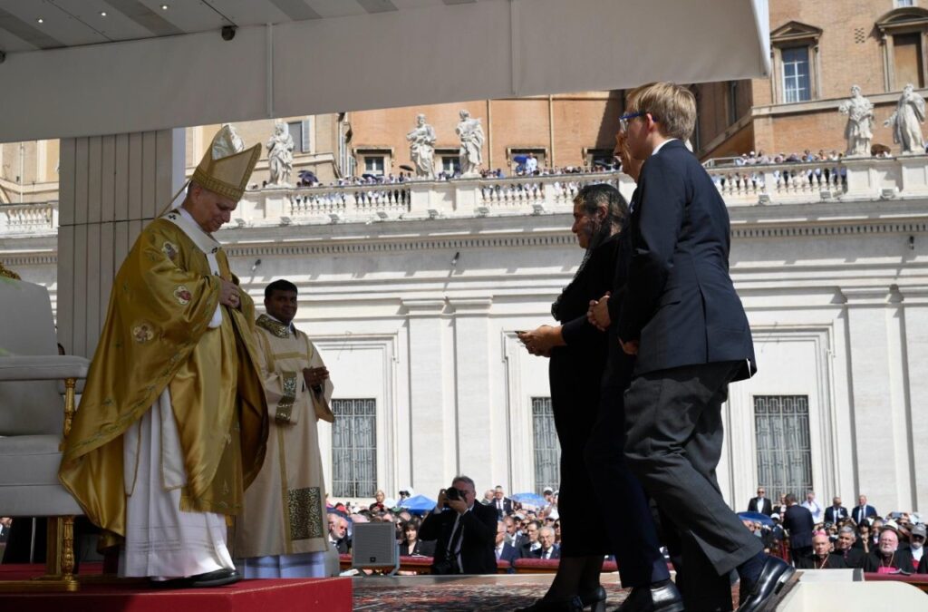 Mãe de Acutis: Carlo é uma ponte que leva a Jesus - Jornal O São Paulo