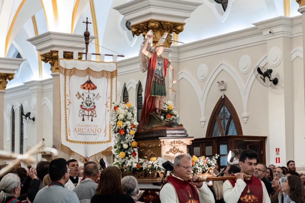 Cresce no Brasil a devoção a São Miguel Arcanjo, o defensor celeste - Jornal O São Paulo