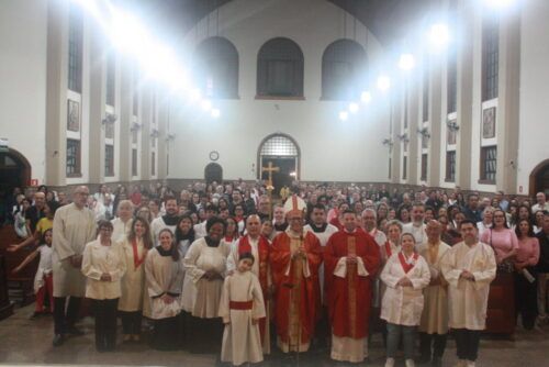 Lapa: Ministros extraordinários da Sagrada Comunhão peregrinam no Ano Jubilar - Jornal O São Paulo