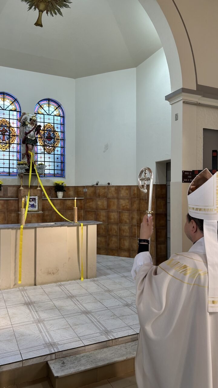 Na festa do padroeiro da Paróquia São Miguel Arcanjo, fiéis se despedem do antigo templo - Jornal O São Paulo