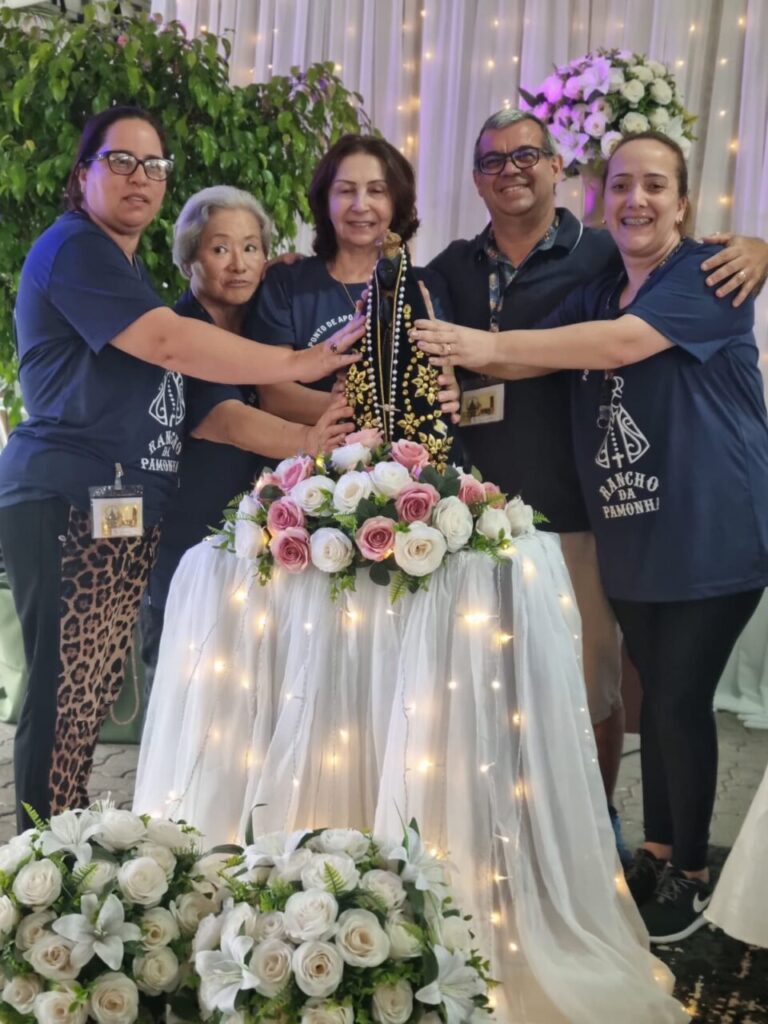 Sacramentos são oferecidos a romeiros que vão a pé ao Santuário Nacional de Aparecida - Jornal O São Paulo