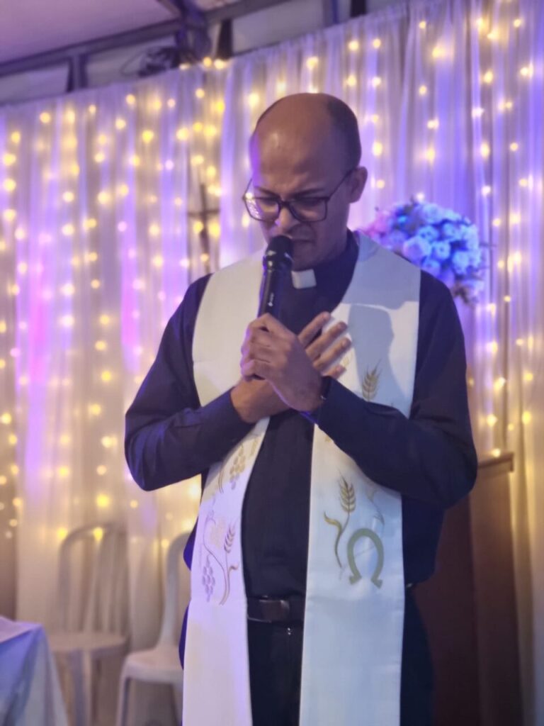 Sacramentos são oferecidos a romeiros que vão a pé ao Santuário Nacional de Aparecida - Jornal O São Paulo