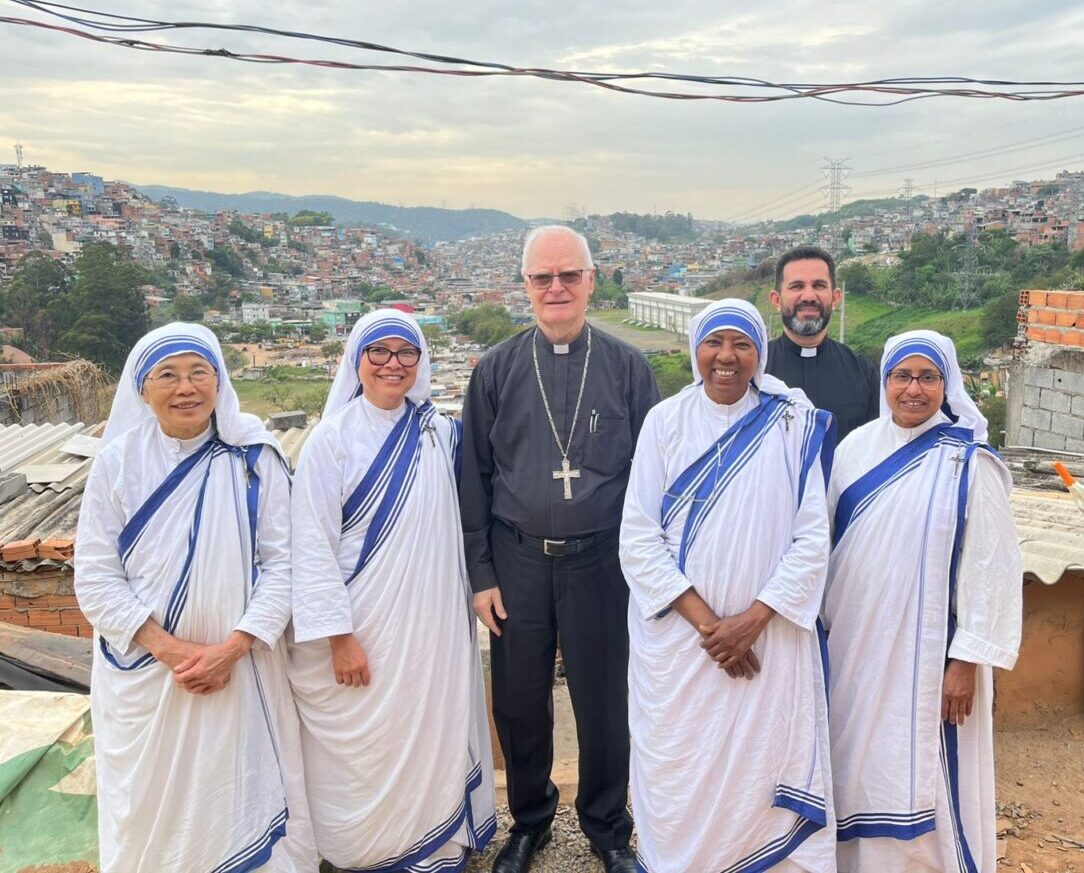 Dom Odilo abençoa a nova casa da Congregação das Missionárias da Caridade - Jornal O São Paulo