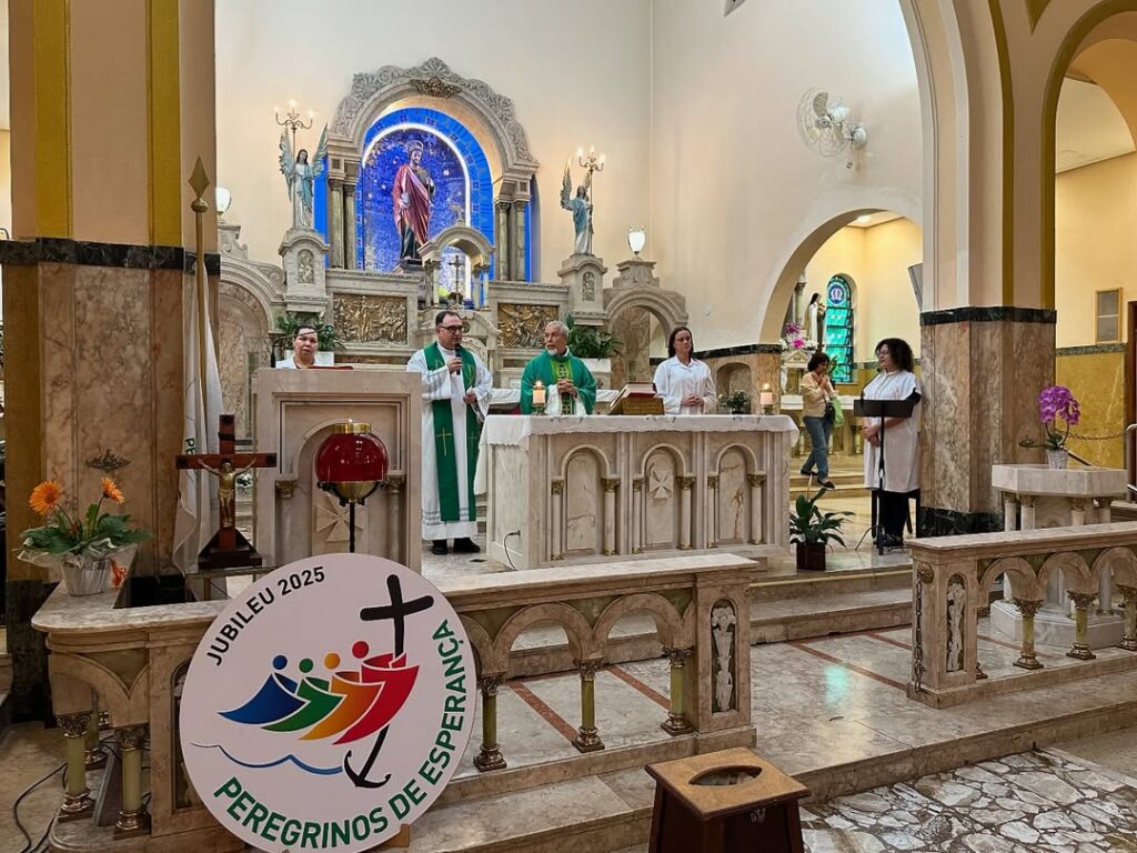 Rádio 9 de Julho marca presença na festa de São Judas Tadeu 2025 - Jornal O São Paulo