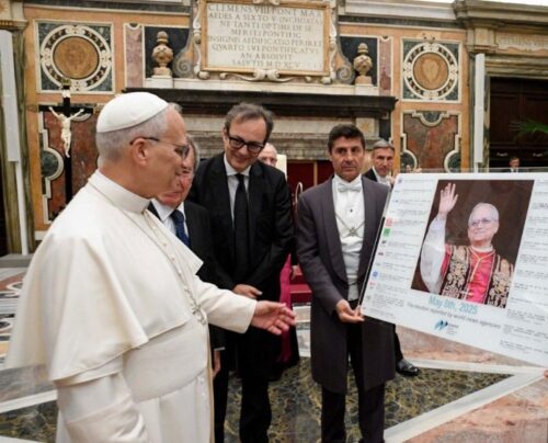 Papa: jornalismo não é crime, a informação livre sustenta a sociedade