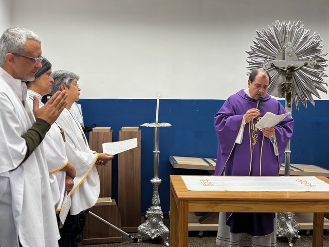 Brasilândia: em missas em cemitérios, católicos anunciam a esperança na vida eterna - Jornal O São Paulo